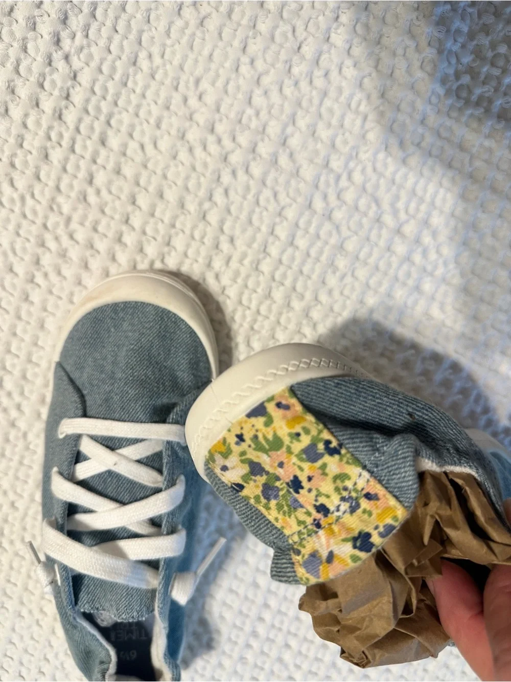 Women’s Denim-Style Casual Sneakers with White Laces